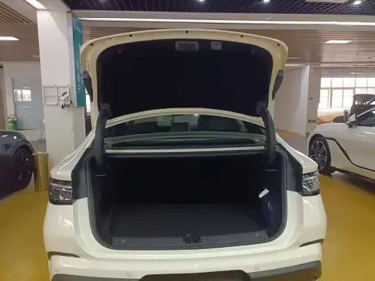 BYD Seal 07 DM-i 2026 (1100 км)