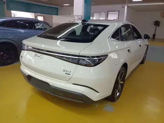 BYD Seal 07 DM-i 2026 (1100 км)