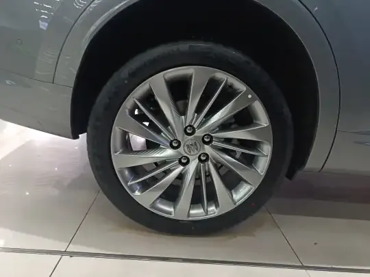 Buick Envision 2026 (3300 км)