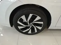 Volkswagen Golf 2026 (400 км)