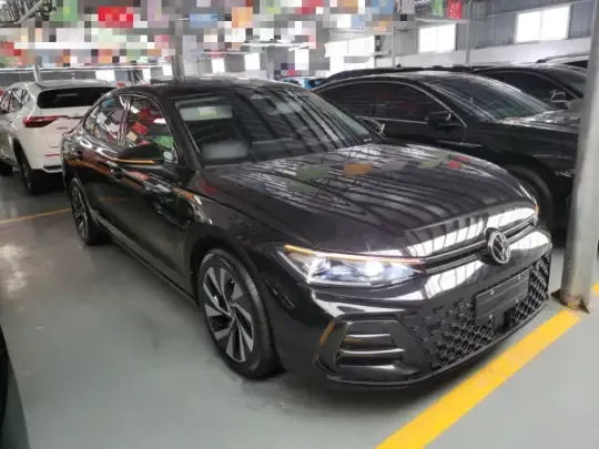 Volkswagen Passat 2026 (2100 км)