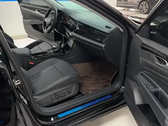 Volkswagen Passat 2026 (1100 км)