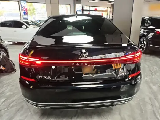Volkswagen Passat 2026 (13300 км)