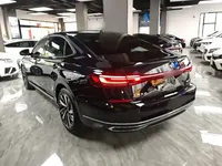 Volkswagen Passat 2026 (13300 км)
