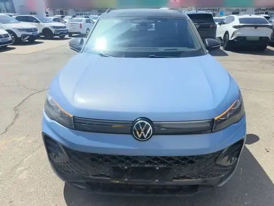 Volkswagen Tiguan L 2026 (3000 км)