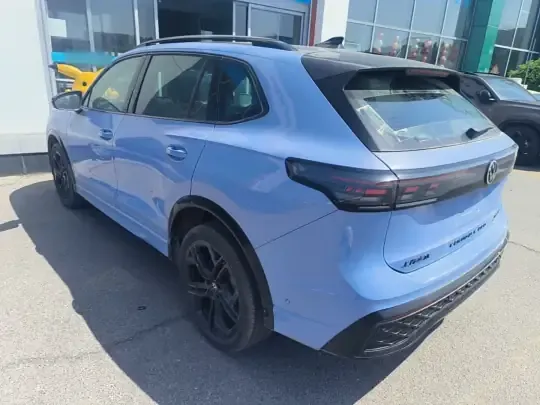 Volkswagen Tiguan L 2026 (3000 км)