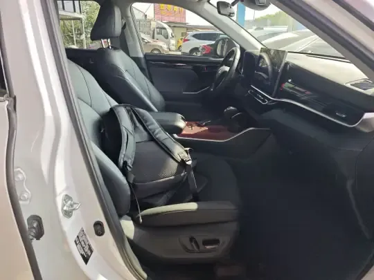 Toyota Highlander 2026 (8500 км)
