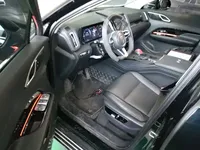 Hongqi HS3 PHEV 2025 (5200 км)