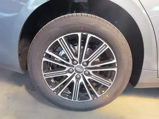 Geely Auto Preface 2026 (100 км)