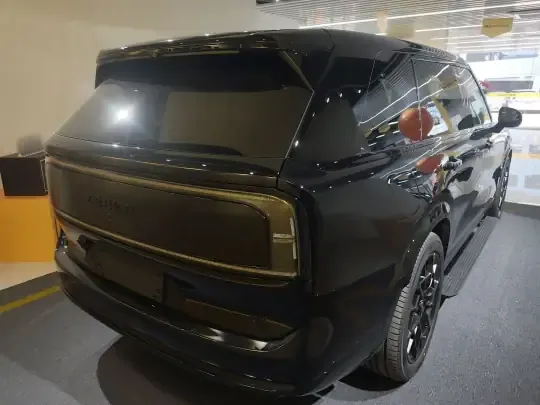 Zeekr 9X 2025 (100 км)