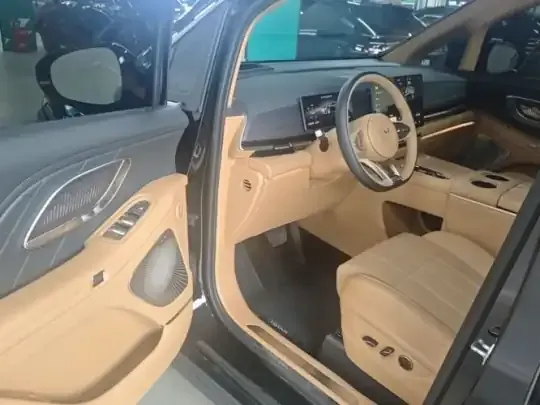 VOYAH Dream 2026 (14900 км)