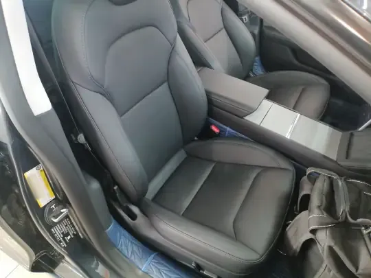 Tesla Model 3 2025 (15900 км)