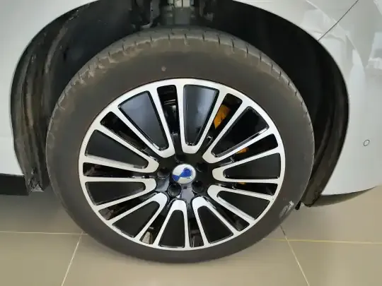 Denza N8L 2025 (4300 км)