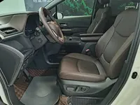 Toyota Granvia 2026 (6200 км)