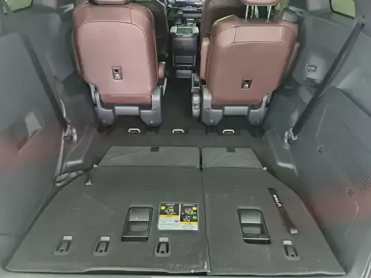 Toyota Granvia 2026 (6200 км)