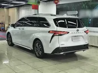 Toyota Granvia 2026 (6200 км)