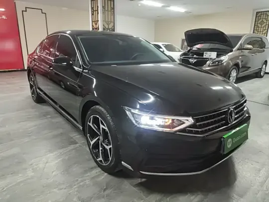 Volkswagen Magotan 2026 (6200 км)
