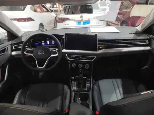 Volkswagen Sagitar 2026 (100 км)