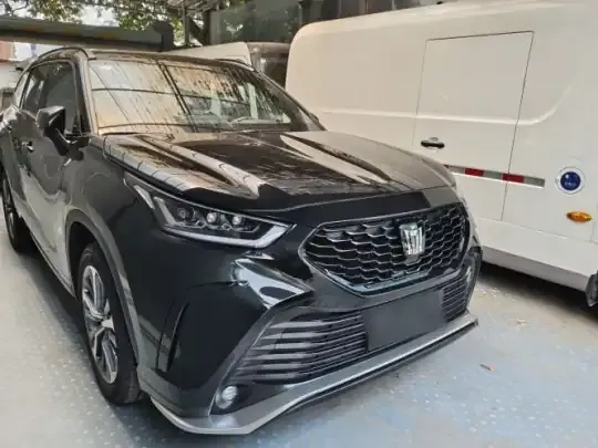 Toyota Crown Kluger 2026 (300 км)