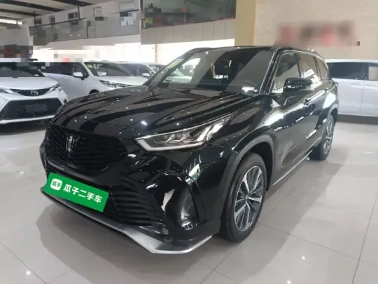 Toyota Crown Kluger 2026 (100 км)