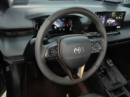 Toyota Corolla Cross 2026 (2500 км)