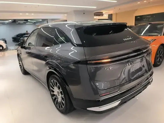 Zeekr 7X 2026 (200 км)