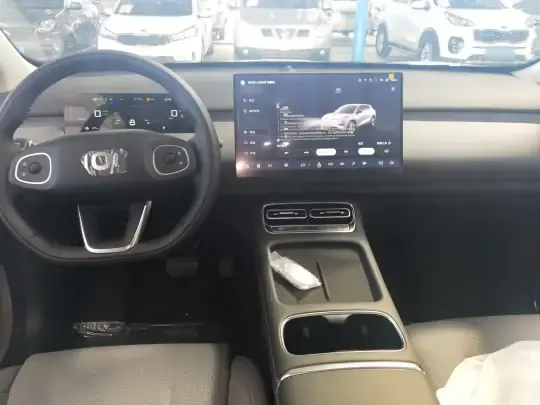 CHANGAN NEVO Q05 2026 (300 км)