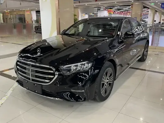 Mercedes-Benz E-Class 2026 (100 км)