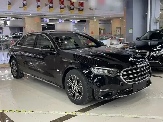 Mercedes-Benz E-Class 2026 (100 км)