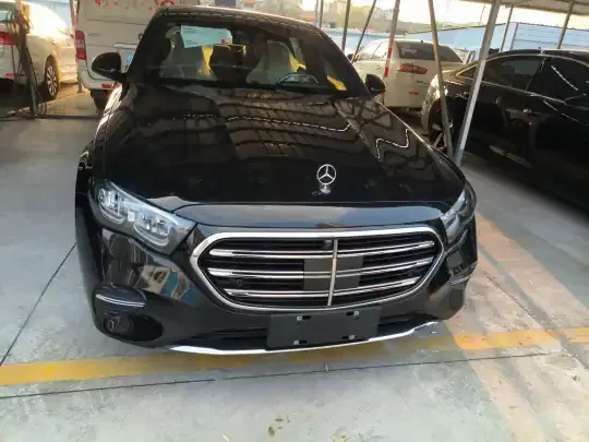 Mercedes-Benz E-Class 2026 (100 км)