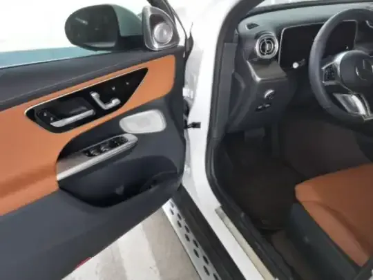 Mercedes-Benz GLC 2026 (2400 км)