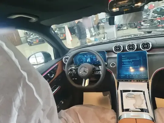 Mercedes-Benz GLC 2026 (100 км)