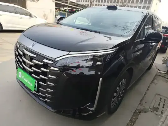 BYD Xia 2026 (2300 км)