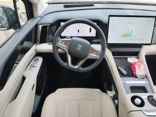BYD Xia 2026 (2300 км)