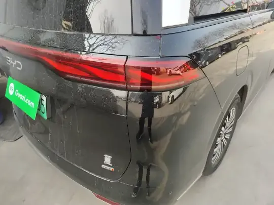 BYD Xia 2026 (2300 км)