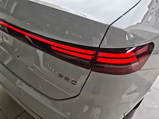 Volkswagen Lavida 2026 (300 км)