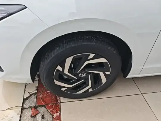 Volkswagen Lavida 2026 (300 км)