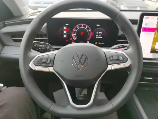 Volkswagen Lavida 2026 (700 км)