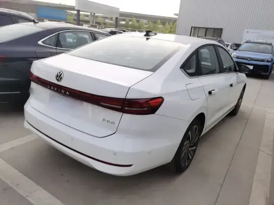 Volkswagen Lavida 2026 (700 км)