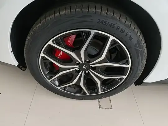 Dongfeng e? e?007 2025 (100 км)