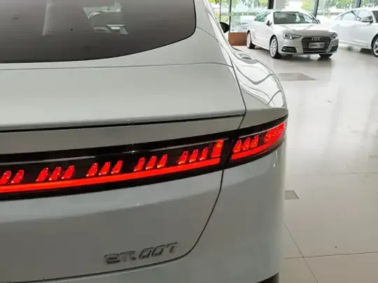 Dongfeng e? e?007 2025 (100 км)