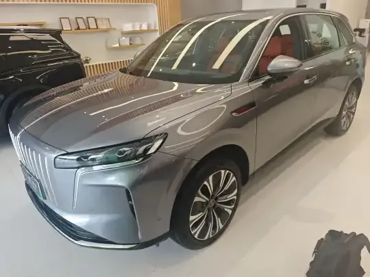Hongqi HS6 PHEV 2026 (400 км)
