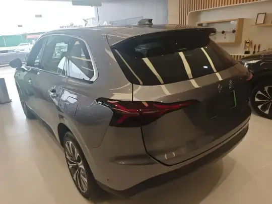 Hongqi HS6 PHEV 2026 (400 км)