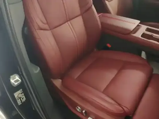 Hongqi HS6 PHEV 2026 (2600 км)