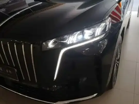 Hongqi HS6 PHEV 2026 (2600 км)