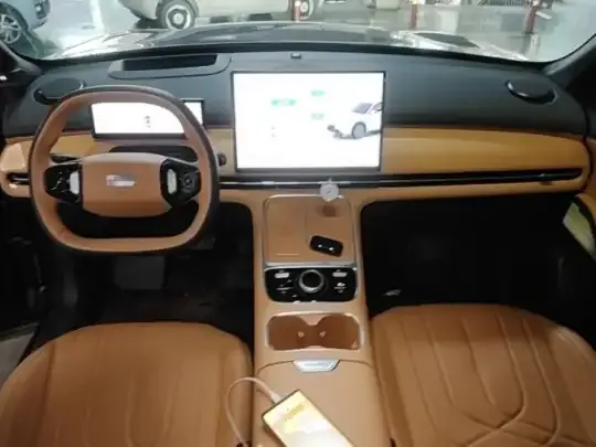 Geely Galaxy Xingjian 7 EM-i 2026 (6200 км)