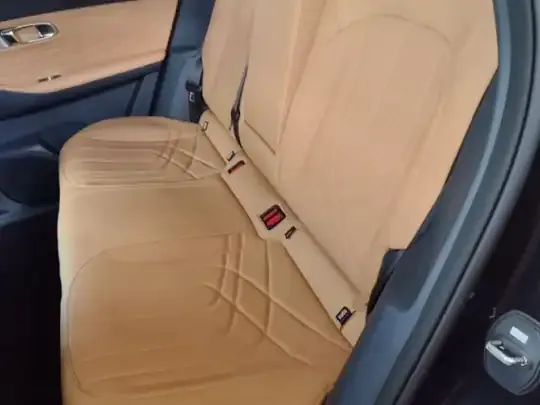 Geely Galaxy Xingjian 7 EM-i 2026 (5100 км)