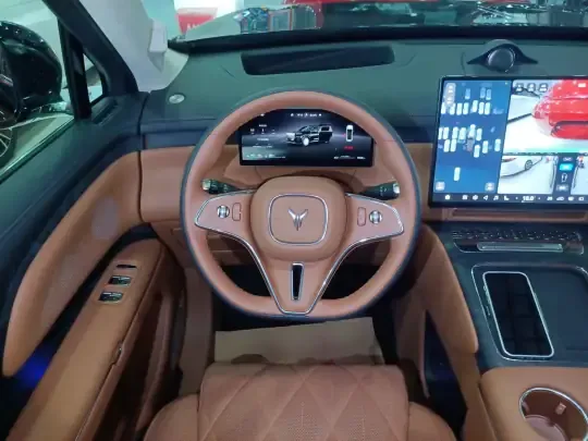 VOYAH Titan 2026 (7000 км)