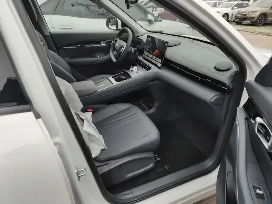 Geely Galaxy E5 2024 (1400 км)