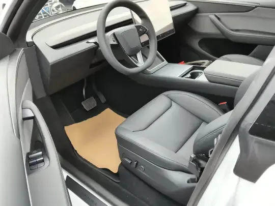 Tesla Model Y 2026 (100 км)